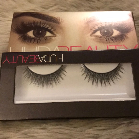 🎁BUY 2 GET 1 FREE‼️AUDREY REAL MINX FALSE LASHES - Picture 2 of 4
